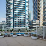 Elegant 3-Bedrooms In Dubai Marina With Stunning Views!