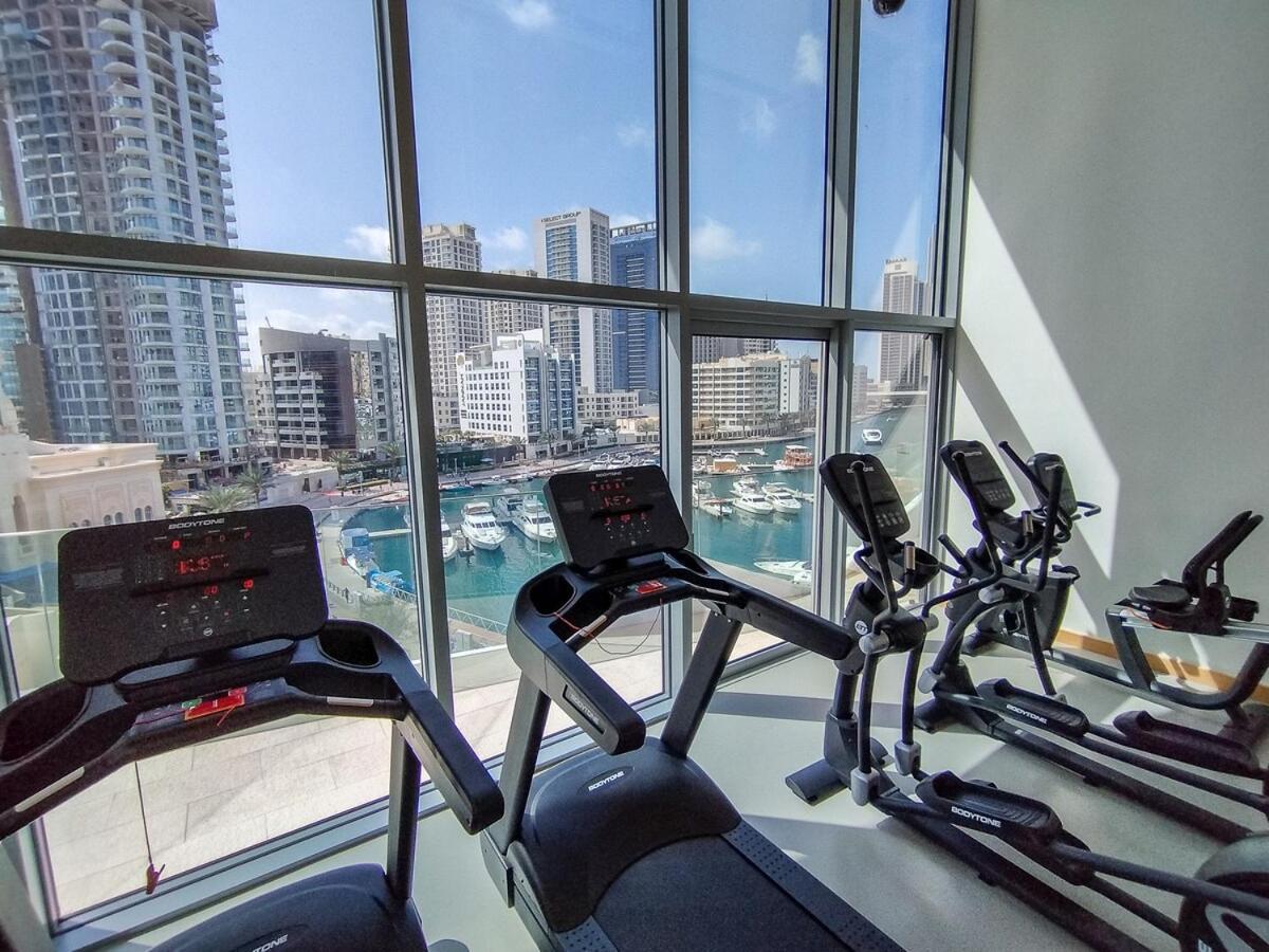 Elegant 3-bedrooms In Marina With Stunning Views! * Dubai