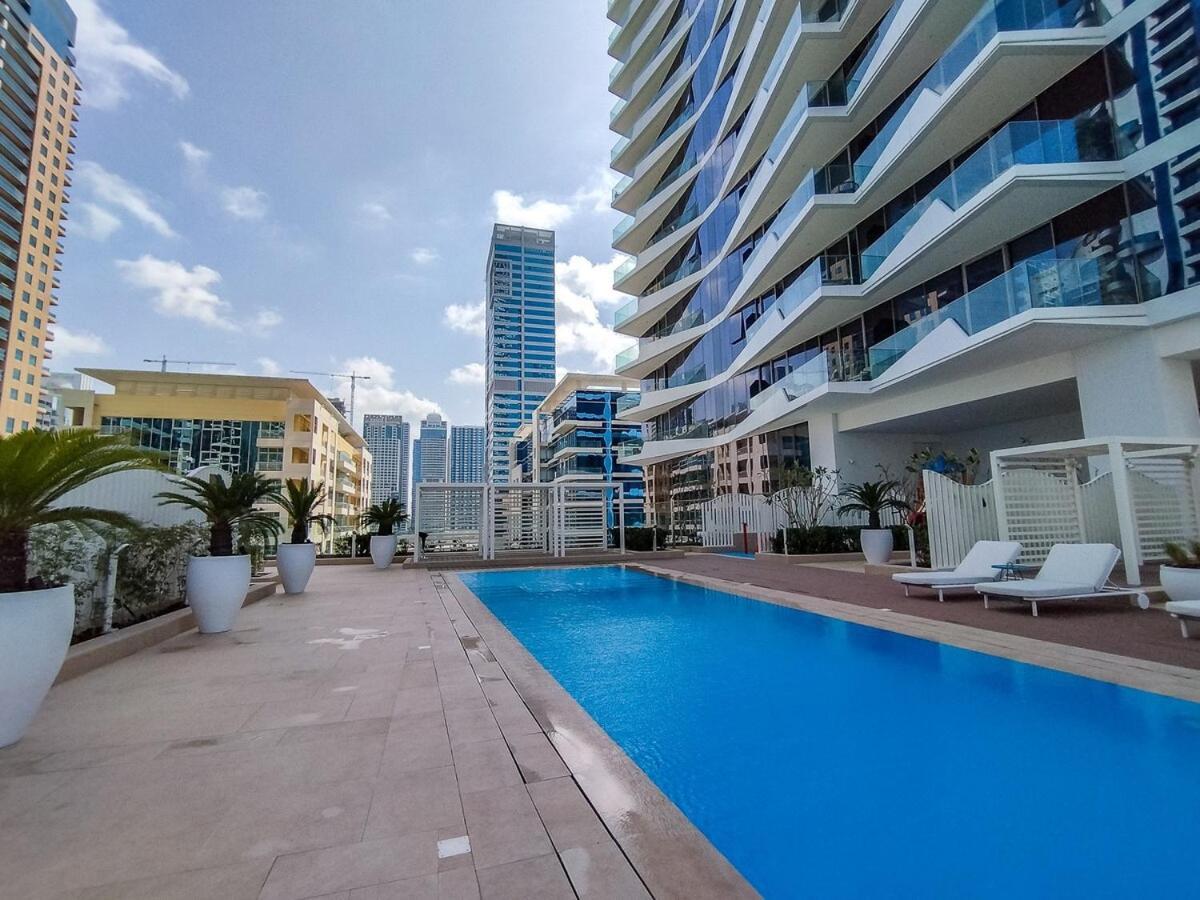 Elegant 3-bedrooms In Marina With Stunning Views! * Dubai