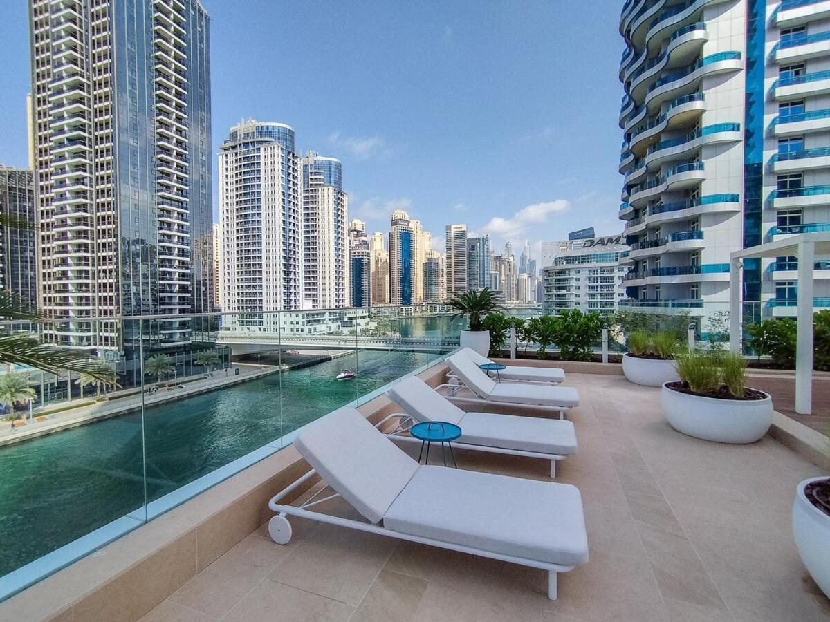 Elegant 3-bedrooms In Marina With Stunning Views!