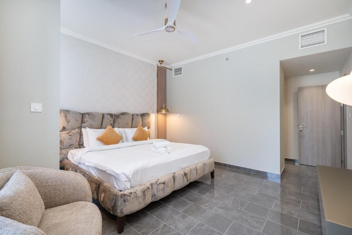 Elegant 3-bedrooms In Marina With Stunning Views! * Dubai