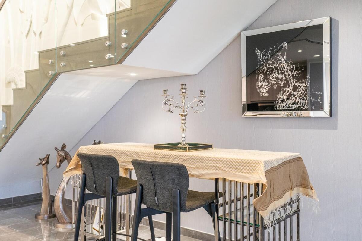 Elegant 3-bedrooms In Marina With Stunning Views! Dubai