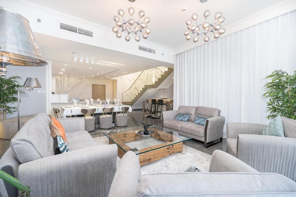 Elegant 3-bedrooms In Marina With Stunning Views! Apartment Dubai